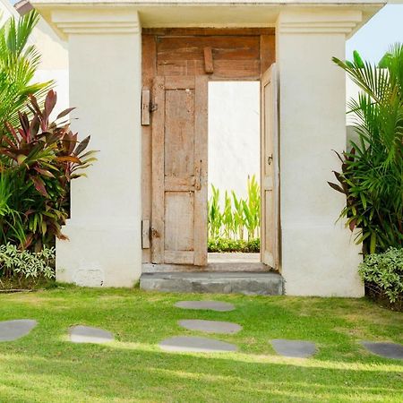 Rara Guesthouse Canggu Exterior foto